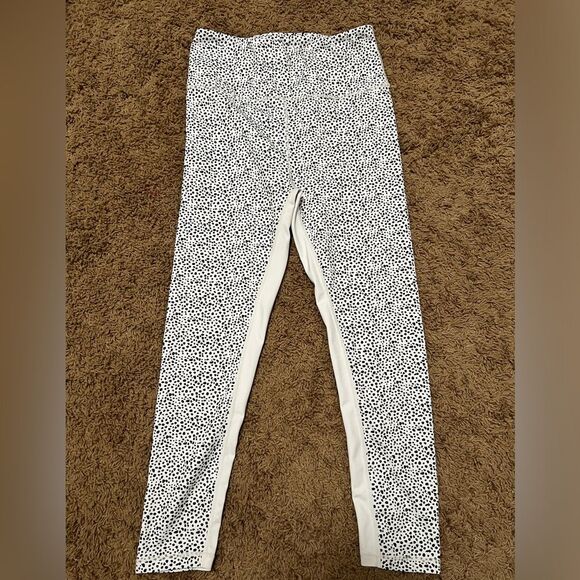 All Fenix leggings white and black cheetah print size medium - Picture 8 of 10